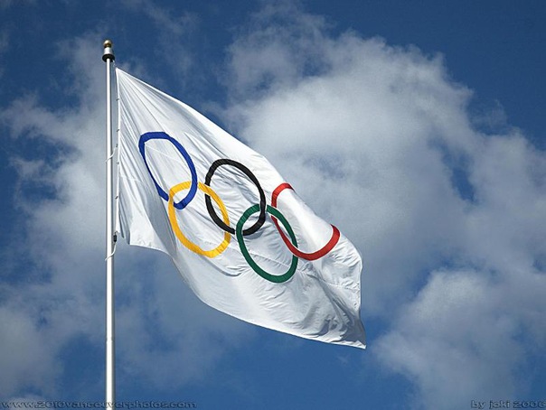 какого цвета олимпийский флаг